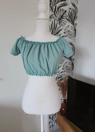 Crop top New look, marque: New Look, état: Très bon état, taille: XS / 34 / 6, 5,00 €, 5,95 € Protection acheteurs incluse