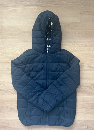 queta de Chuva Reversível Infantil, marca: Benetton, estado: Muy bueno, tamaño: 12 años / 152 cm, 6,00 €, 7,00 € Protección al comprador incluida