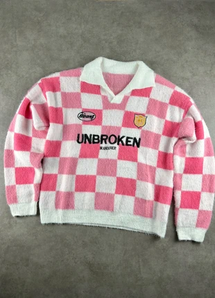 Pull Vintage laine, pull mohair col V unique à motif carreaux blanc et rose rétro - Taille M, brand: Aesthetic, condition: Very good, size: M, €59.00, €62.65 includes Buyer Protection Pro