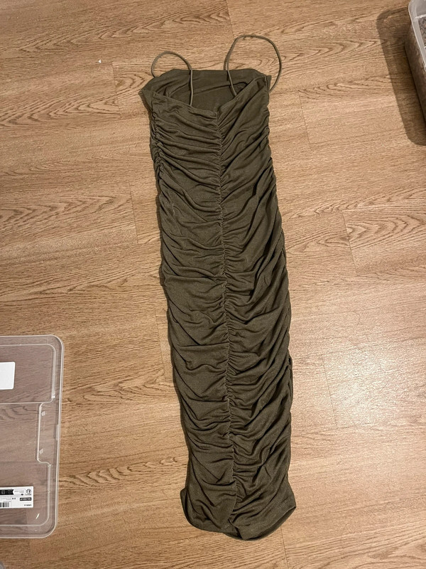 Enges Partykleid Khaki 3