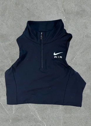 Haut Zip Sans Manches Nike Noir Taille XS Femme, marque: Nike, état: Très bon état, taille: XS / 34 / 6, 12,00 €, 13,30 € Protection acheteurs (Pro) incluse