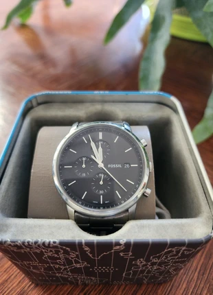 Montre Homme Fossil Quartz noir et argent très bon état avec sa boite d'origine, marque: Fossil, état: Très bon état, taille: Taille unique, 50,00 €, 53,20 € Protection acheteurs incluse