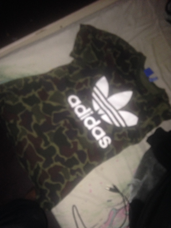 hasta ahora cache Produce T-shirt Adidas militaire - Vinted
