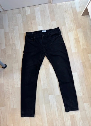 Jeans Noir Only&Sons, brand: ONLY, condizioni: Ottime, taglia: IT 46 | W36, €10.00, €11.20 include la Protezione acquisti