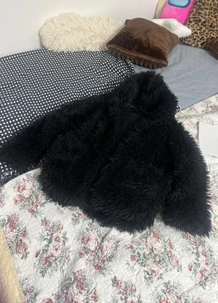 Felljacke, marke: Love Tree, zustand: Sehr gut, größe: M / 38 / 10, 35,00 €, 37,45 € inklusive Vinted-Käuferschutz