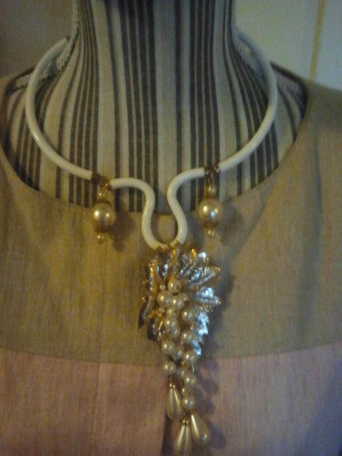 Collier perles grappe 1