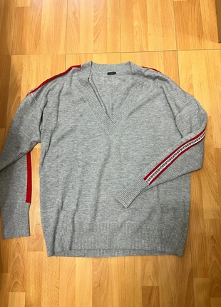 Maglia maglione donna strass Guess logo, brand: GUESS, condizioni: Nuovo senza cartellino, taglia: S / IT 40 / EU 36, €31.00, €33.25 include la Protezione acquisti