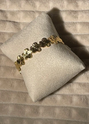 bracelet fleur doré acier inoxydable, marque: Boutique indépendante, état: Neuf sans étiquette, 8,00 €, 9,10 € Protection acheteurs incluse