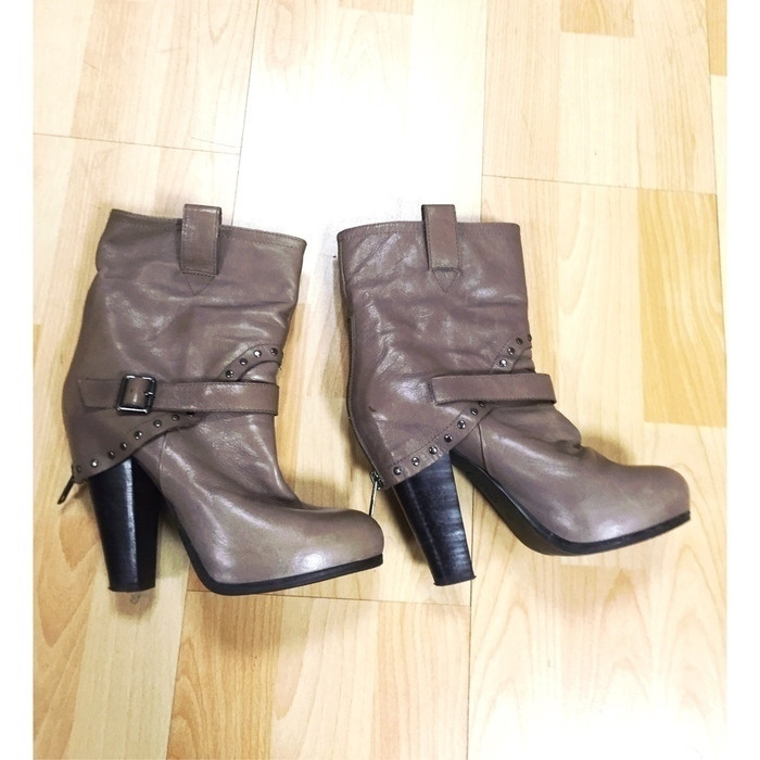 Bottines cuir taupe 3