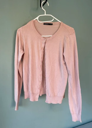 Pull rose bonbon Kiabi taille M, marque: Kiabi, état: Très bon état, taille: M / 38 / 10, 3,00 €, 3,85 € Protection acheteurs incluse