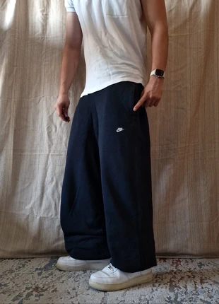 Nike Vintage Baggy Parachute Pants Schwarz Weiß NRG Solo Swoosh TN Shox Trackpants, marque: Nike, état: Très bon état, taille: M, 39,00 €, 41,65 € Protection acheteurs incluse