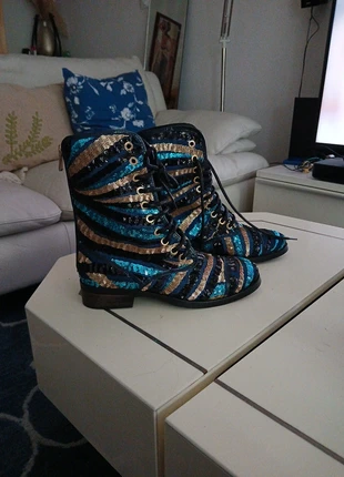 Bottines à sequins jamais porté, brand: Cuplé, condition: New without tags, size: 40, €25.00, €26.95 includes Buyer Protection