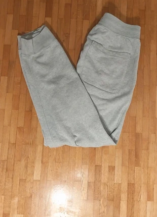 Jogging uniqlo gris S, brand: Uniqlo, condition: Good, size: S, €2.50, €3.33 includes Buyer Protection