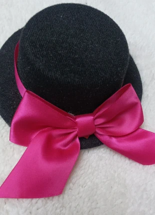 Chapeau à pinces accessoire cheveux, marke: Accessoire, zustand: Sehr gut, 8,50 €, 9,63 € inklusive Vinted-Käuferschutz