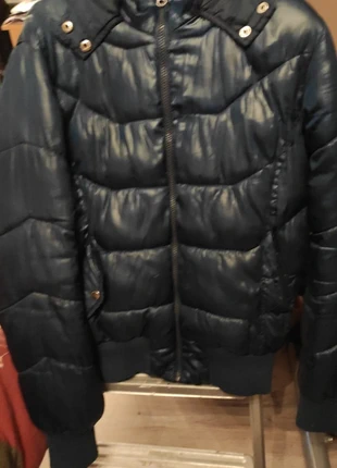 Blouson bleu marine Jennyfer M, marke: Jennyfer, zustand: Sehr gut, größe: M / 38 / 10, 2,00 €, 2,80 € inklusive Vinted-Käuferschutz