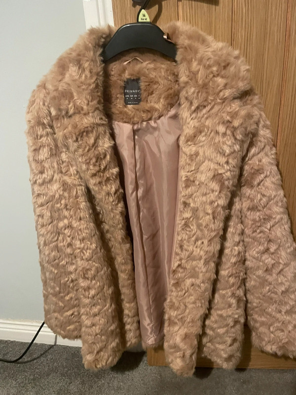 Primark fake 2025 fur jackets