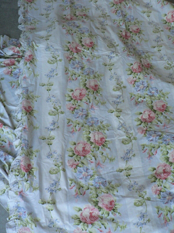 Laura Ashley Floral Chintz Country Cottage Curtains | Vinted