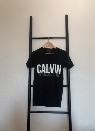 T-shirt Calvin Klein (noir), XS / 34 / 6, brand: Calvin Klein, condition: Very good, size: XS / 34 / 6, €8.00, €9.10 includes Buyer Protection