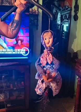 Sorcière sur son balai pour Halloween, condizioni: Ottime, €7.00, €8.05 include la Protezione acquisti