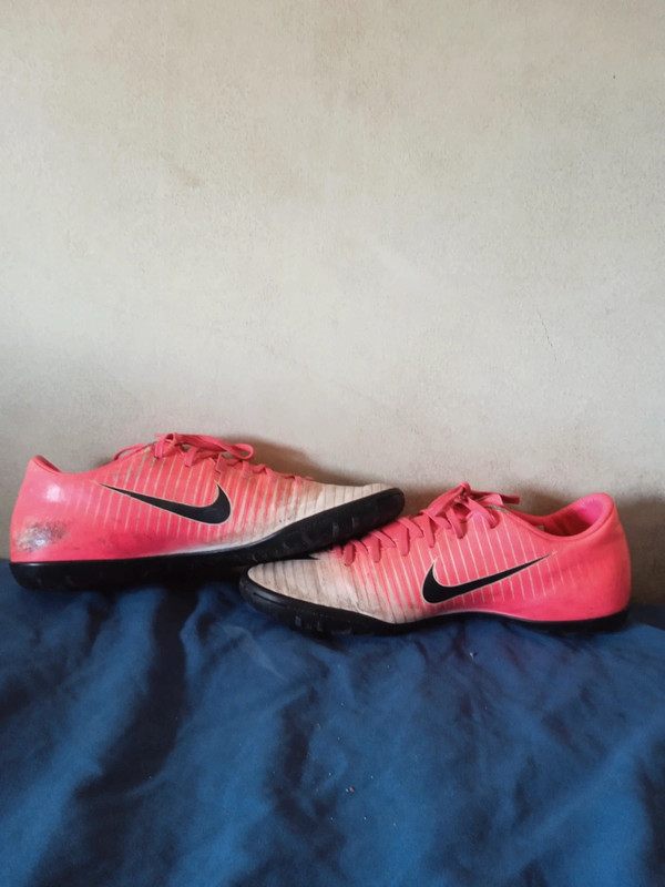 Zapatillas futbol Nike Mercurial Talla 41 rosa - Vinted