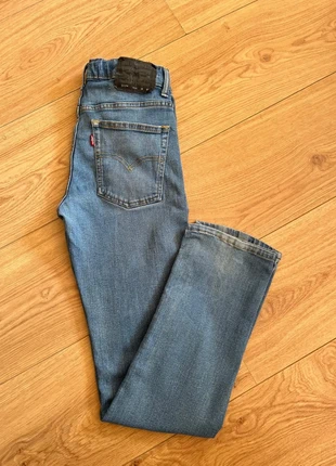 Jean Levi’s femme/ bon état taille S, marke: Levi's, zustand: Gut, größe: S / 36 / 8, 7,00 €, 8,05 € inklusive Vinted-Käuferschutz