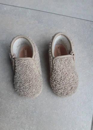 Winter pantoffels, marque: Milo & Mila, état: Bon état, taille: 22, 3,00 €, 3,85 € Protection acheteurs incluse