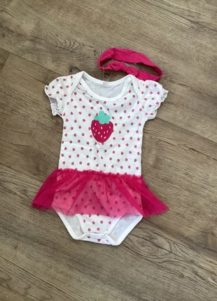 Meisjes romper met haarband, estado: Novo sem etiquetas, tamanho: 1-3 meses / 56 cm, €2.50, €3.33 inclui Proteção do Comprador