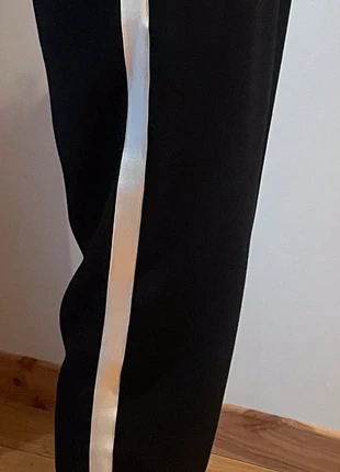 Pantalon style jogging chic marque Zara, état: Très bon état, taille: L / 40 / 12, 16,00 €, 17,50 € Protection acheteurs incluse