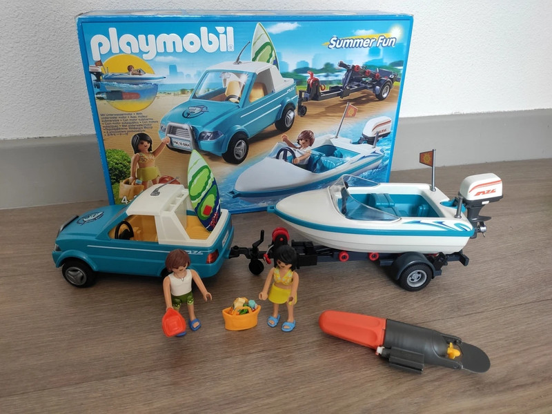 Playmobil Summer Fun 6864 Voiture avec bateau et moteur