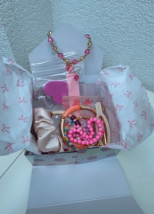 Boite cadeau surprise 🎁 idée cadeau, zustand: Neu, 8,00 €, 9,10 € inklusive Vinted-Käuferschutz