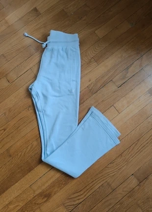 Bas de jogging Adidas en taille M, marca: adidas, estado: Muy bueno, tamaño: M / 38 / 10, 14,00 €, 15,40 € Protección al comprador incluida