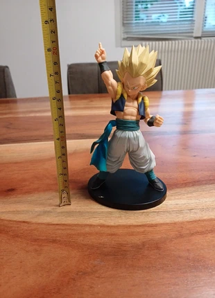 Figurine Dragon Ball Z -
Gotrunk Super Sayan, marke: Dragon Ball, zustand: Sehr gut, größe: Frühchen, bis 44, 12,00 €, 13,30 € inklusive Vinted-Käuferschutz