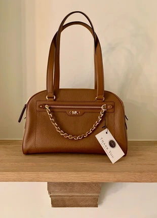 Michael Kors handtas met gouden kettingdetail, marque: Michael Kors, état: Neuf sans étiquette, 165,00 €, 173,95 € Protection acheteurs (Pro) incluse