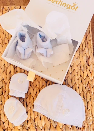 Coffret naissance garçon Berlingot Composé de gants bonnet chaussons , merk: coffret naissance, staat: Nieuw zonder prijskaartje, maat: Tot 1 maand / 50 cm, € 15,00, € 16,45 inclusief Kopersbescherming
