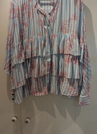 Shirt, merk: 12 petalos, staat: Heel goed, maat: M / 38 / 10, € 15,00, € 16,45 inclusief Kopersbescherming