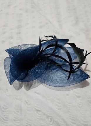 Ladies fascinator, brand: Source Unknown, condition: Very good, size: S, £1.50, £2.28 includes Buyer Protection