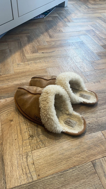 Used discount ugg slippers