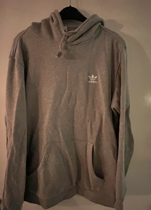 ADIDAS hoodie - trui met capuchon nu € 17,50, marque: adidas, état: Très bon état, taille: M, 17,50 €, 19,08 € Protection acheteurs incluse