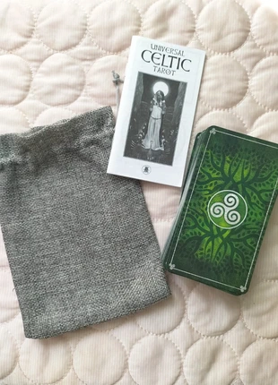 Universal Celtic Tarot, brand: Lo Scarabeo, condizioni: Nuovo senza cartellino, €17.00, €18.55 include la Protezione acquisti