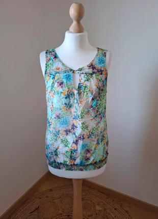 Blouse légère multicolore à motifs Camaieu taille S 36, marke: Camaïeu, zustand: Sehr gut, größe: S / 36 / 8, 5,00 €, 5,95 € beinhaltet Vinted-Käuferschutz Pro