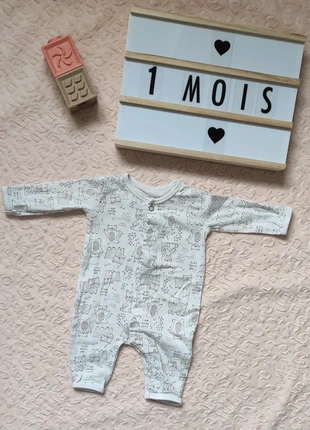 Pyjamas , marke: Inconnu, zustand: Sehr gut, größe: Bis zu 1 Monat / 50, 2,00 €, 2,80 € inklusive Vinted-Käuferschutz