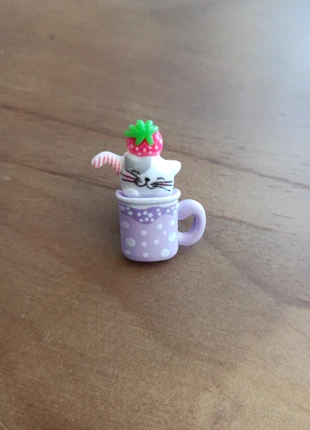 Pin's chat tasse violette fait main, brand: Fait Main, condizioni: Nuovo senza cartellino, €5.00, €5.95 include la Protezione acquisti Pro