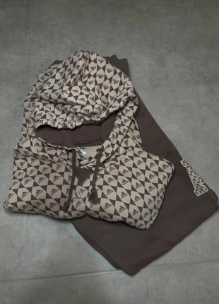 Ensemble Adidas collection rare oversize taille XL/2XL, brand: adidas, condition: Good, size: XL, €45.00, €47.95 includes Buyer Protection