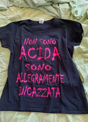 Maglia t shirt nera con scritta , marque: Maglia, état: Neuf sans étiquette, taille: Taille unique, 2,00 €, 2,80 € Protection acheteurs incluse