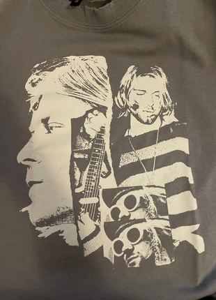 Maglietta di Kurt Cobain, marque: H&M, état: Neuf sans étiquette, taille: S / 36 / 8, 6,00 €, 7,00 € Protection acheteurs incluse