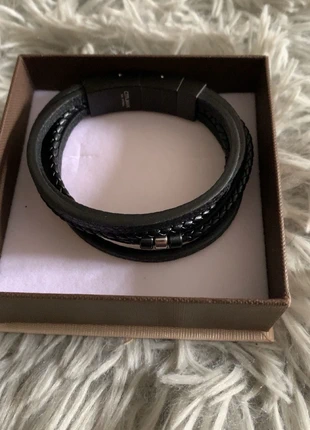 Bracelet noir, condition: Very good, €5.00, €5.95 includes Buyer Protection