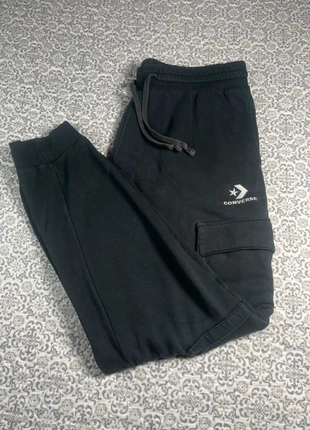 Jogging Converse | Taille M | Noir et Blanc, marque: Converse, état: Très bon état, taille: M, 22,00 €, 23,80 € Protection acheteurs incluse