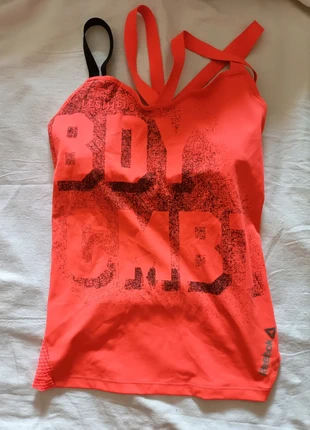 Top deportivo original Reebok Les Mills BodyCombat en talla S, marca: Reebok, estado: Muy bueno, tamaño: S / 36 / 8, 21,00 €, 22,75 € Protección al comprador incluida