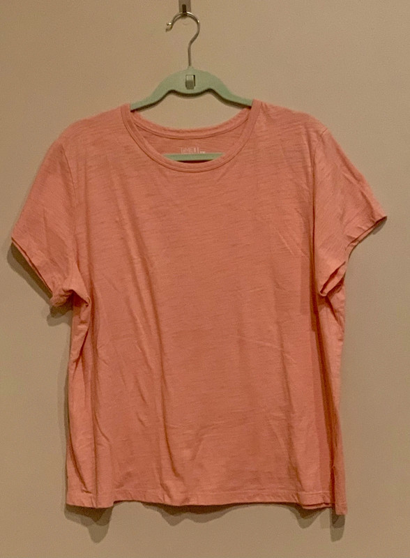 Coral colored tee 1