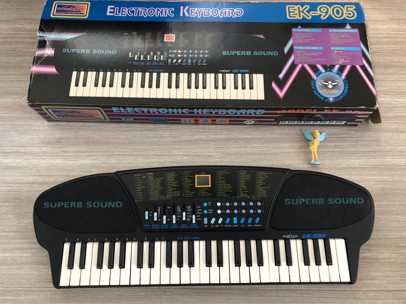 Piano EK-905 electronic keyboard superb sound 1